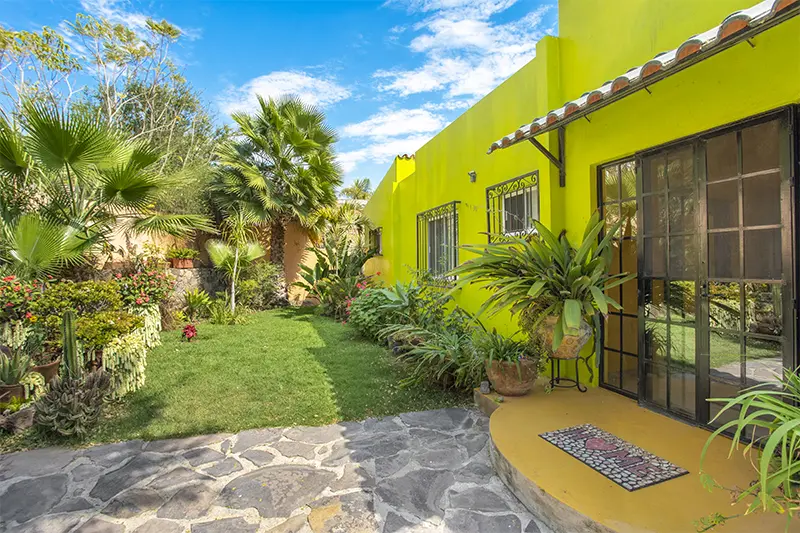 CKISKADEE GARDEN BACK 1 (2).webp