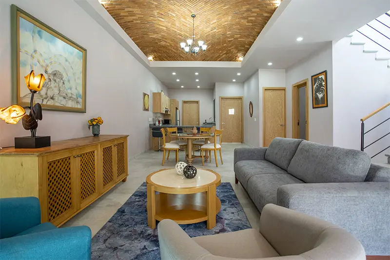 LIVING ROOM 1.webp
