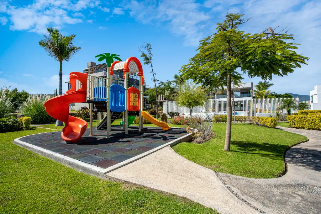 KIDS ZONE 1.webp