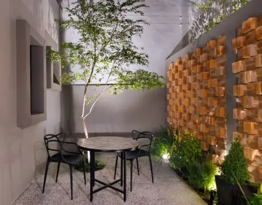 IRIS LOFT